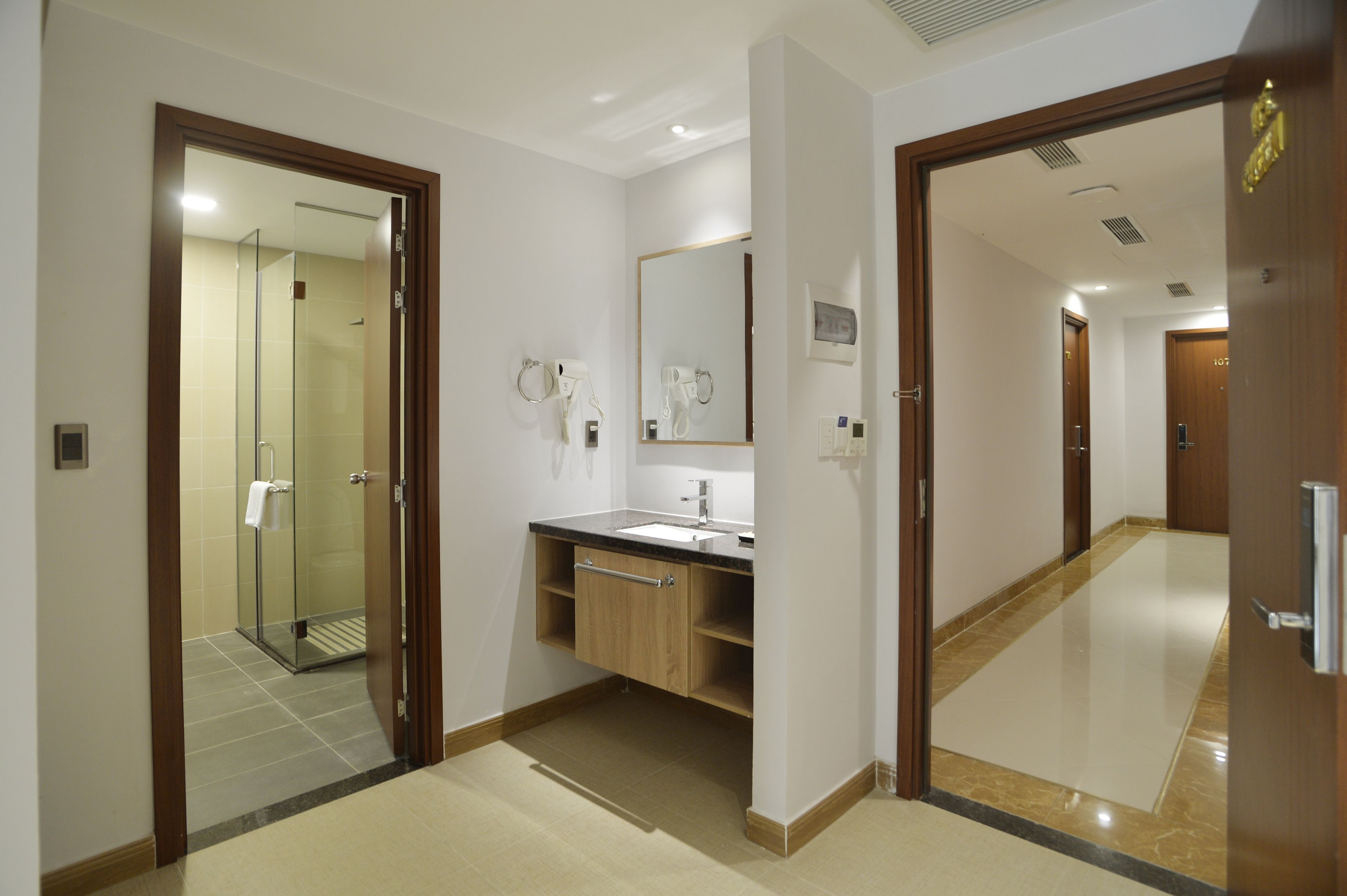 premium aiden king with balcony | bathroom | shower, free toiletries, hair dryer, slippers
