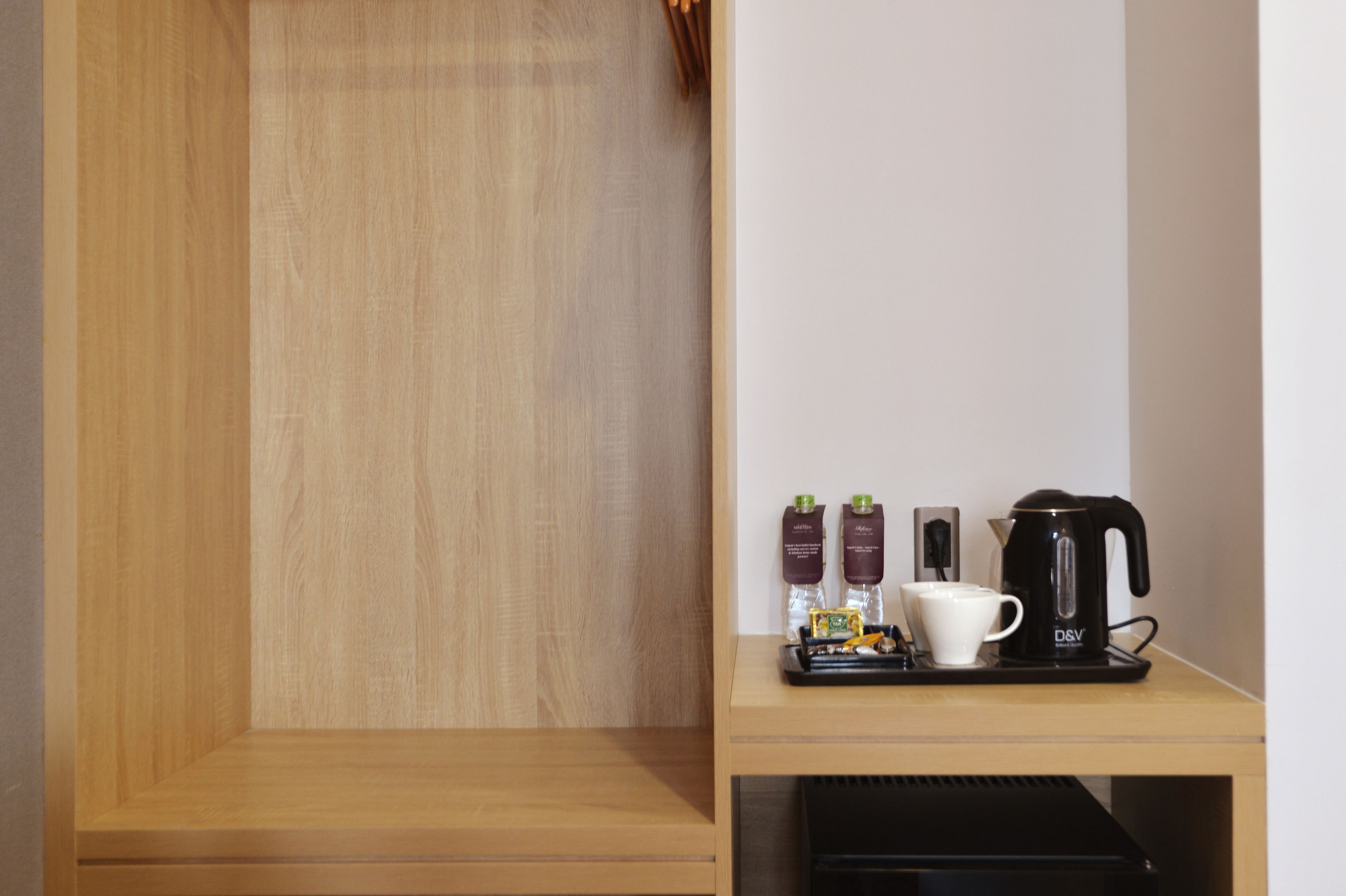 gold double room | room amenity