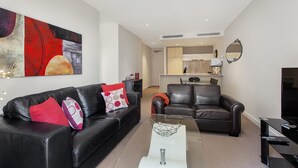 Business Apartment, 3 Bedrooms, Non Smoking | Living room - Modern Apartment 2 - Southbank (Southbank)