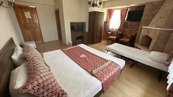 华丽双人房, 按摩浴缸 | 遮光窗帘、免费 WiFi、床单