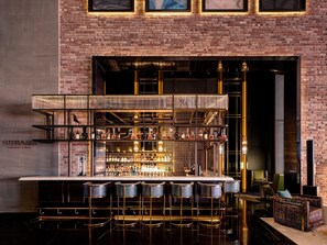 Bar (en la propiedad)