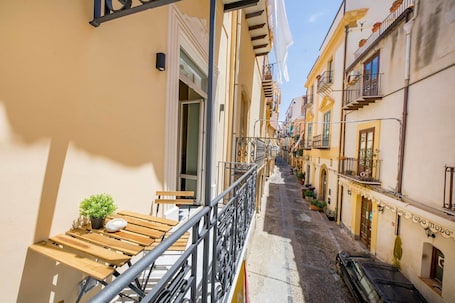 Quadruple Room | Balcony