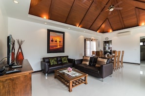 Flat-screen TV - 4 Bedroom Private Bali Style Villa HH1 (Hua Hin)