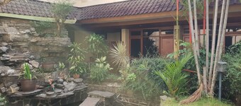 โรงแรมเดเควอร์ บันดุง