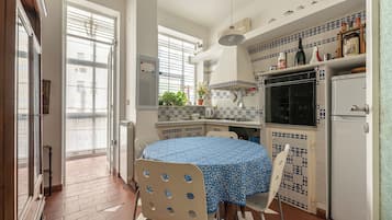 Apartment, 3 Schlafzimmer | Eigene Küche | Großer Kühlschrank, Ofen, Herdplatte, Espressomaschine