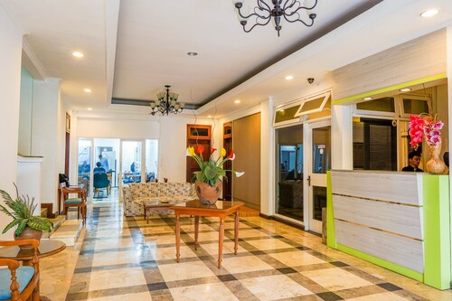 Collection O 1452 Hotel Utari