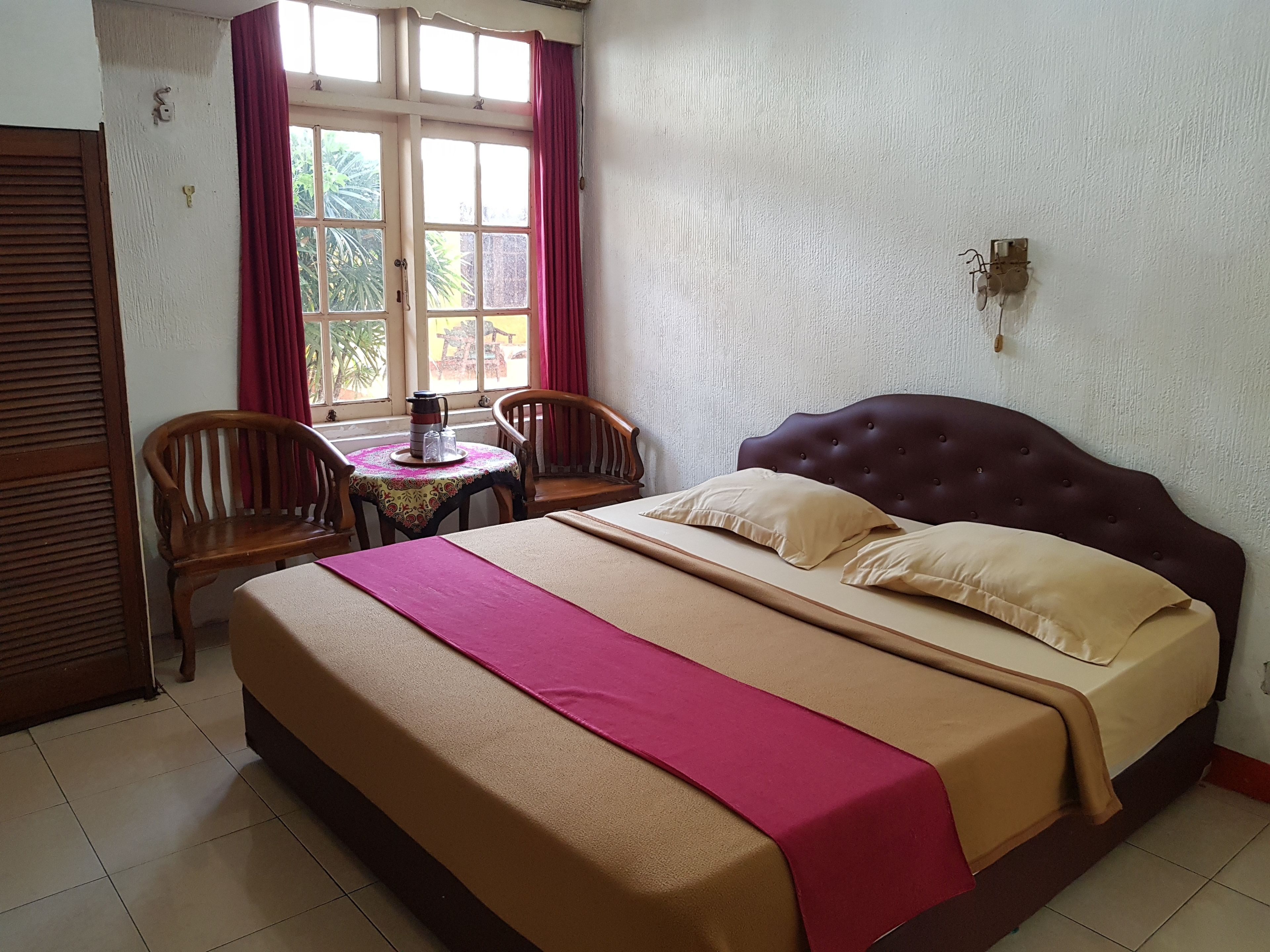 Phòng Deluxe | Bàn, giường gấp/giường phụ (phụ phí) 