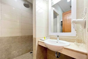 Chambre Supérieure | Salle de bain