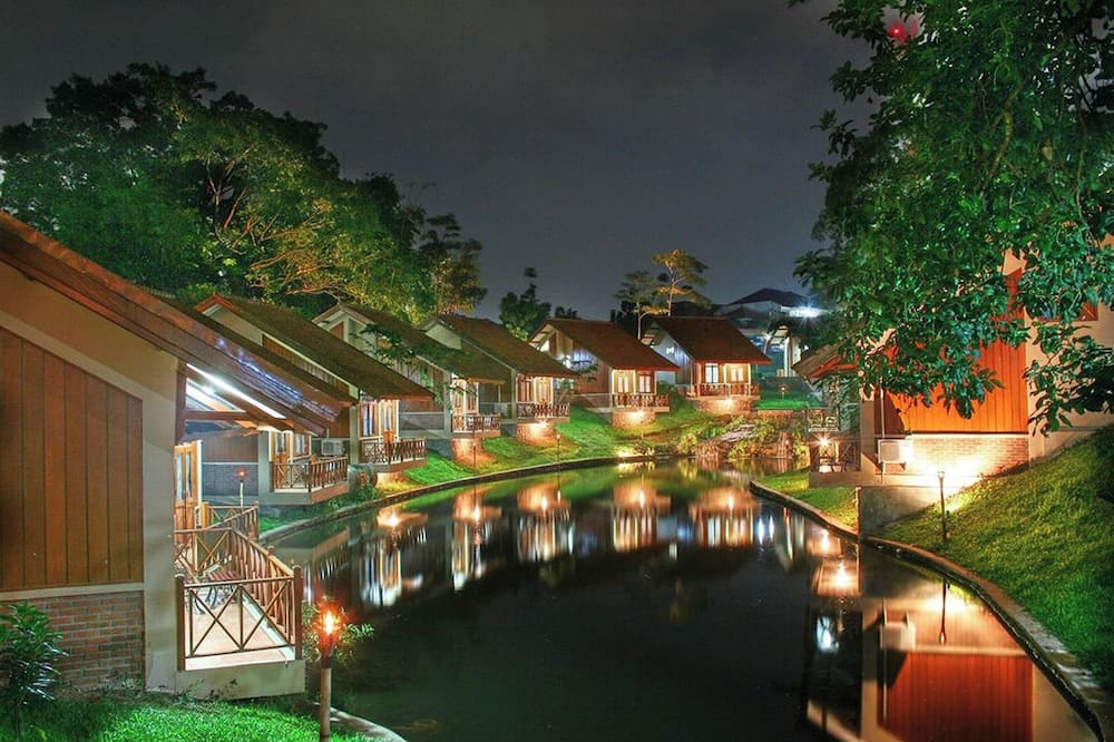 Ahadiat Hotel & Bungalow