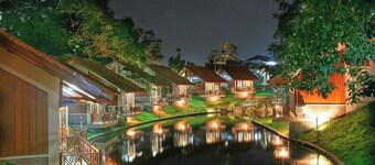 Ahadiat Hotel & Bungalow