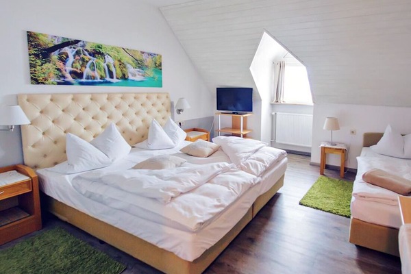 Triple Room | Desk, blackout drapes, iron/ironing board, free cribs/infant beds