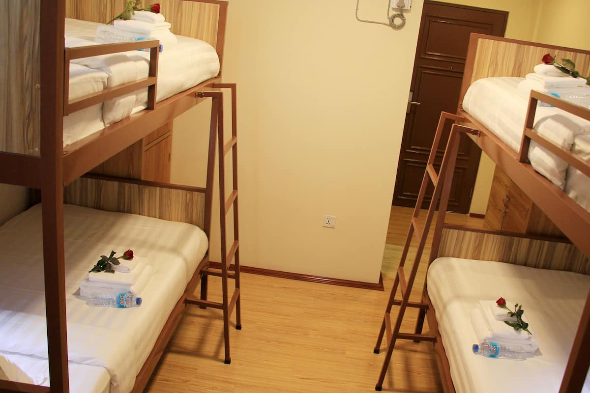 Egyptian cotton sheets, premium bedding, memory foam beds, desk