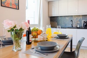 Family Penthouse, 2 Bedrooms, Terrace | Private kitchen | Fridge, stovetop, dishwasher, coffee/tea maker - Old Town Premium Apartments (Kraków)