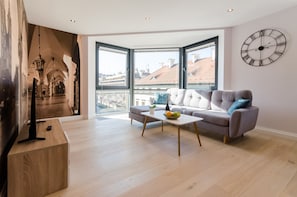 Executive Suite | 1 bedroom, premium bedding, blackout drapes, soundproofing