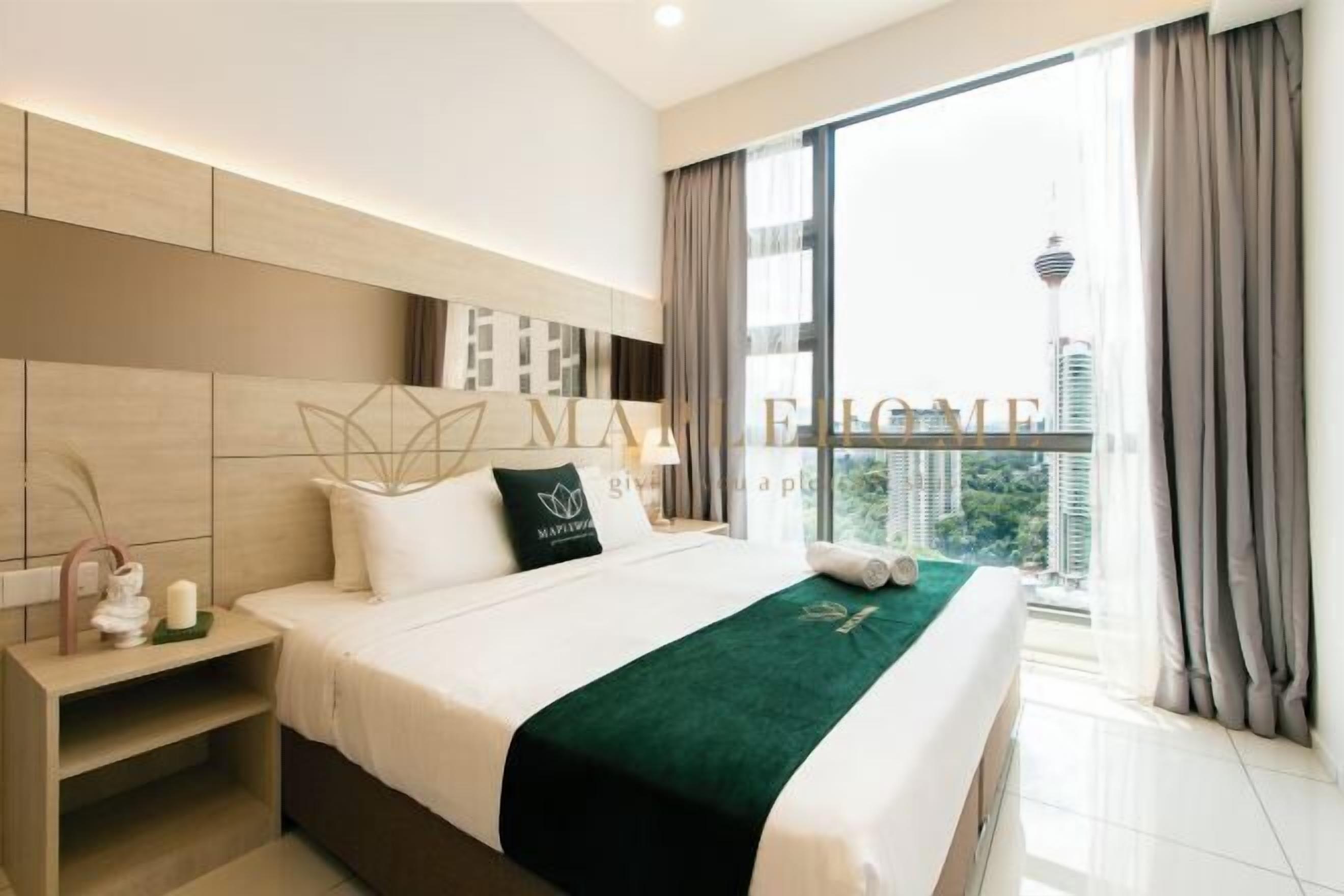 Decoración personalizada, muebles diferentes y cortinas blackout 