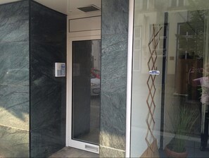 Property entrance - City Apartments Will (Emmerich)