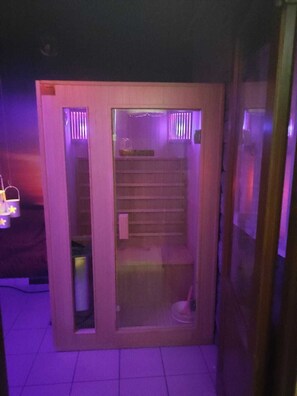 Couples treatment room(s), massages