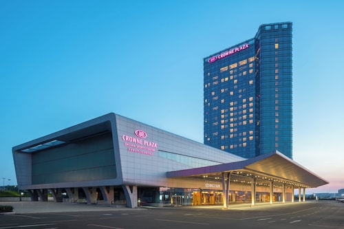 Crowne Plaza Dalian Sports Center by IHG