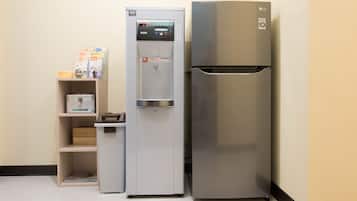 Escrivaninha, cortinas blackout, Wi-Fi de cortesia, roupa de cama