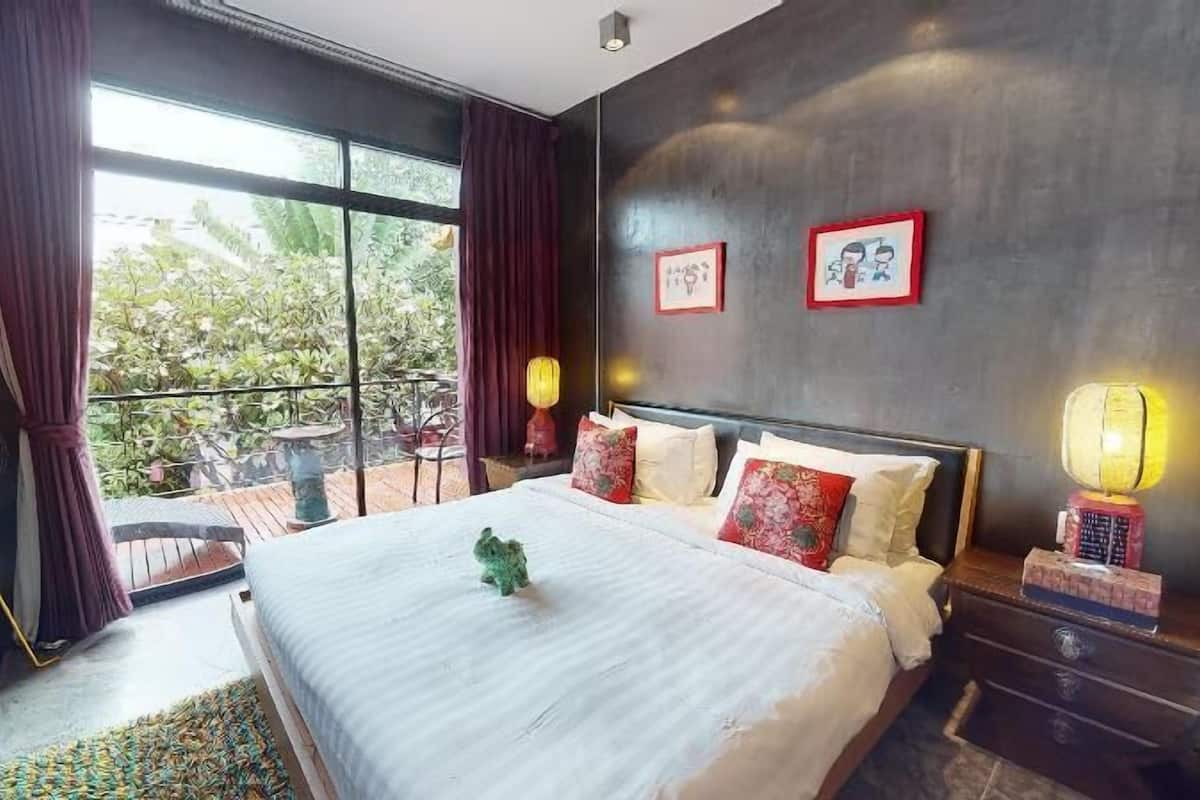 Minibar, in-room safe, individually decorated, soundproofing