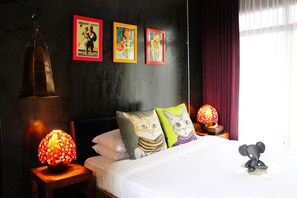 Standard Double Room | Minibar, in-room safe, individually decorated, soundproofing - Villa Thapae Chiang Mai (Chiang Mai)