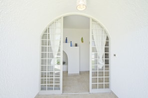 Villa, 2 slaapkamers | Kamervoorziening