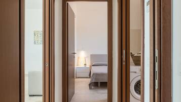 Villa, 2 Bedrooms (charming villa with pool) | Bathroom | Shower, rainfall showerhead, free toiletries, hair dryer