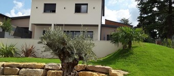 Villa'vi Lyon Est Chambres d'Hôtes