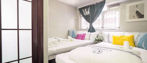 Free WiFi, bed sheets