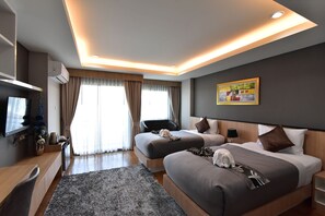 Superior Twin Room   | Laptop workspace, blackout curtains, rollaway beds, free WiFi - The U-Time Hotel (Hat Yai)