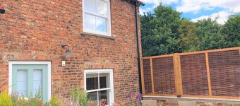 Stapleton/Parkgate Cottages