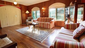 Ferienhaus, 3 Schlafzimmer | Wohnzimmer | Flachbildfernseher, Kamin