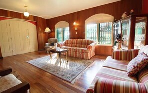 Ferienhaus, 3 Schlafzimmer | Wohnzimmer | Flachbildfernseher, Kamin