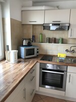 Apartment (FeWo 3) | Dapur peribadi | Peti sejuk, ketuhar gelombang mikro, dapur, cerek elektrik 