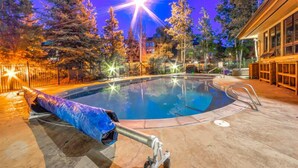 Outdoor pool - Canyon Creek A 301 (Steamboat Springs)