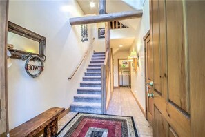 Interior - Crosstimbers 2683 (Steamboat Springs)