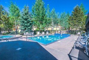 Outdoor pool - Crosstimbers 2795 (Steamboat Springs)