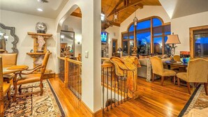 Living area - Dallas Chalet (Steamboat Springs)