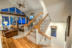 Flat-screen TV, fireplace, DVD player