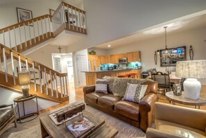 Flat-screen TV, fireplace, DVD player