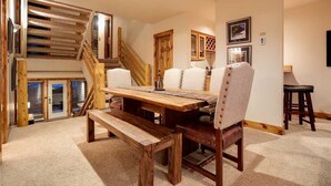 In-room dining - La Casa 06 (Steamboat Springs)