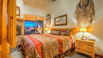 4 bedrooms, free wired internet