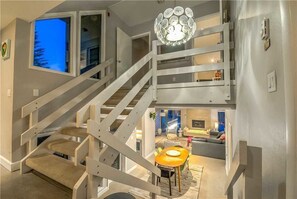 Staircase - La Casa 23 (Steamboat Springs)