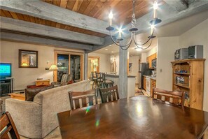 Flat-screen TV, fireplace