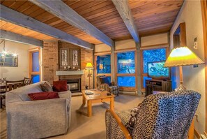 Flat-screen TV, fireplace