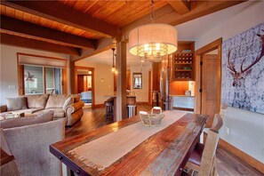 In-room dining - Lodge D 101 (Steamboat Springs)