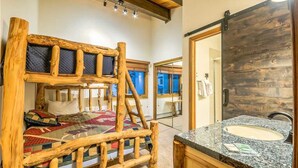 3 bedrooms, WiFi (free) - Phoenix 126 (Steamboat Springs)