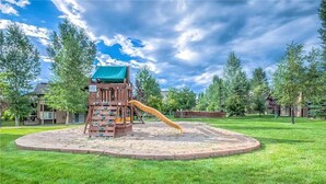 Children’s play area – outdoor - Quail Run 3393 (Steamboat Springs)