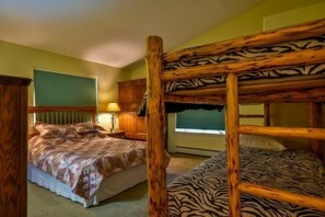 3 bedrooms, free wired Internet - Mustang Run 4A (Steamboat Springs)