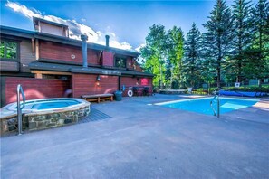 Outdoor pool - Phoenix 204 (Steamboat Springs)